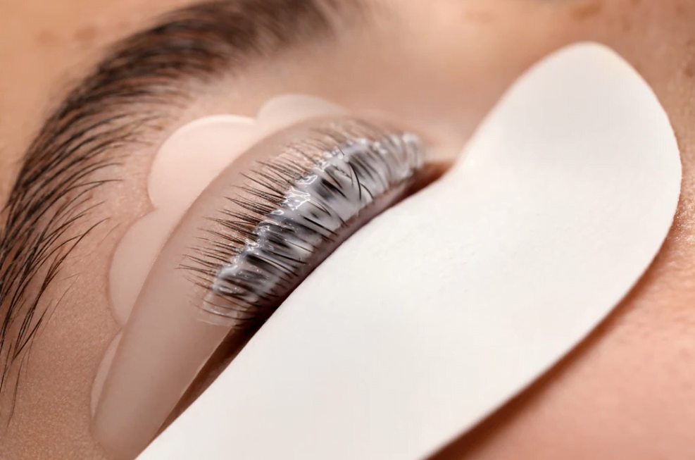 Lash Lifting